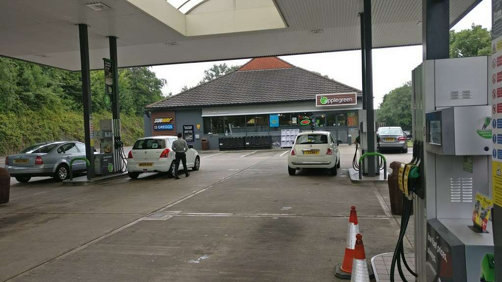 Apple Green Service Station | Crawley Ave, Crawley RH10 8BA, UK | Phone: 01293 614956