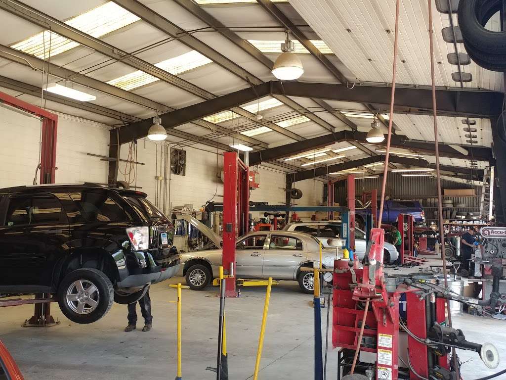 Cauthornes Auto & Tire | 12167 Washington Hwy, Ashland, VA 23005, USA | Phone: (804) 798-4401