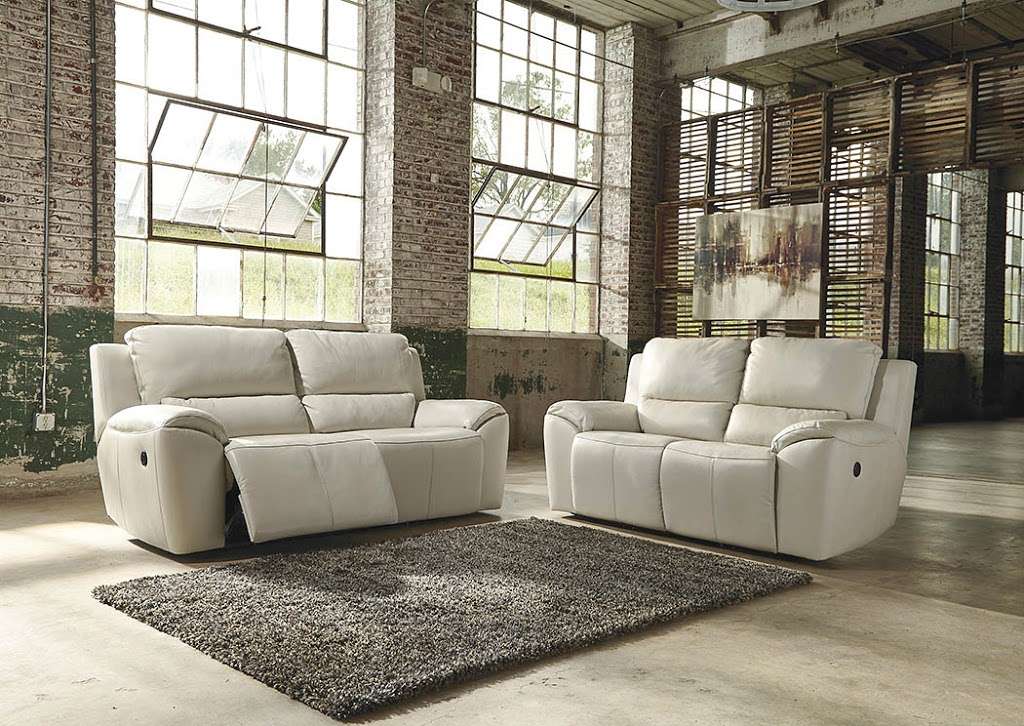 A&M Discount Furniture (Rockaway, NY) | 252-18 Rockaway Blvd, Rosedale, NY 11422 | Phone: (718) 528-3437