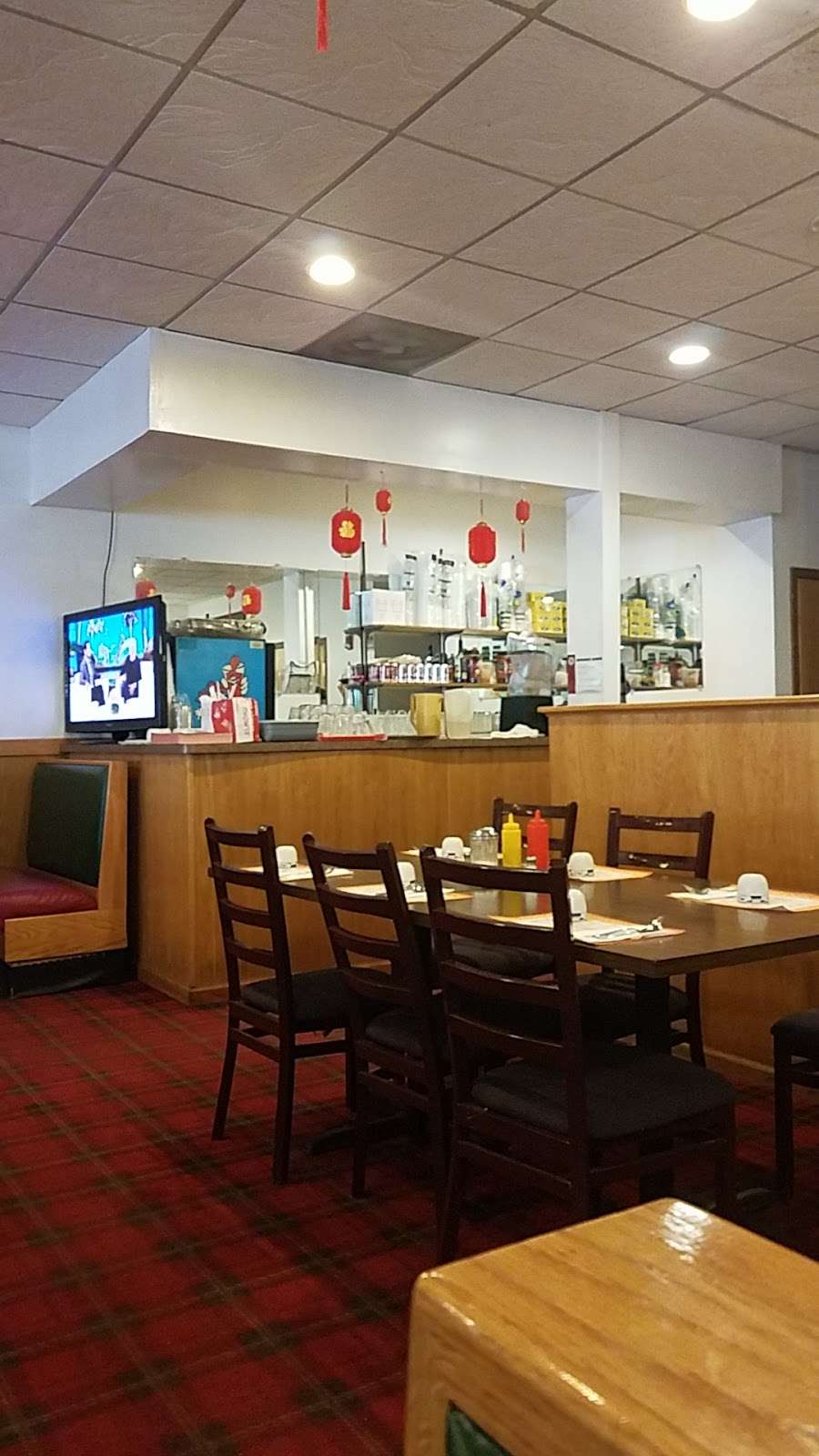 New Hunan Restaurant | 150 S Kennedy Dr #12, Carpentersville, IL 60110 | Phone: (847) 428-3331
