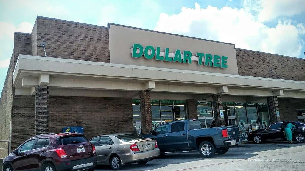 Dollar Tree | 335 S Cedar Ridge Dr #100, Duncanville, TX 75116, USA | Phone: (972) 764-6164