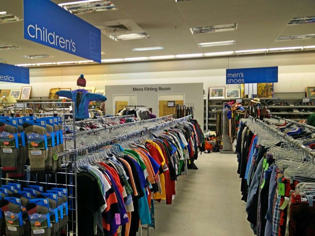 Goodwill Aurora - Belleview | 14400 E Belleview Ave, Aurora, CO 80015, USA | Phone: (720) 870-5196