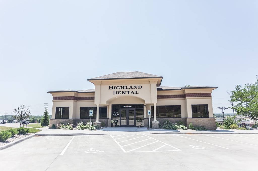 Highland Dental | 200 N Forest Ave, Liberty, MO 64068, USA | Phone: (816) 792-8030