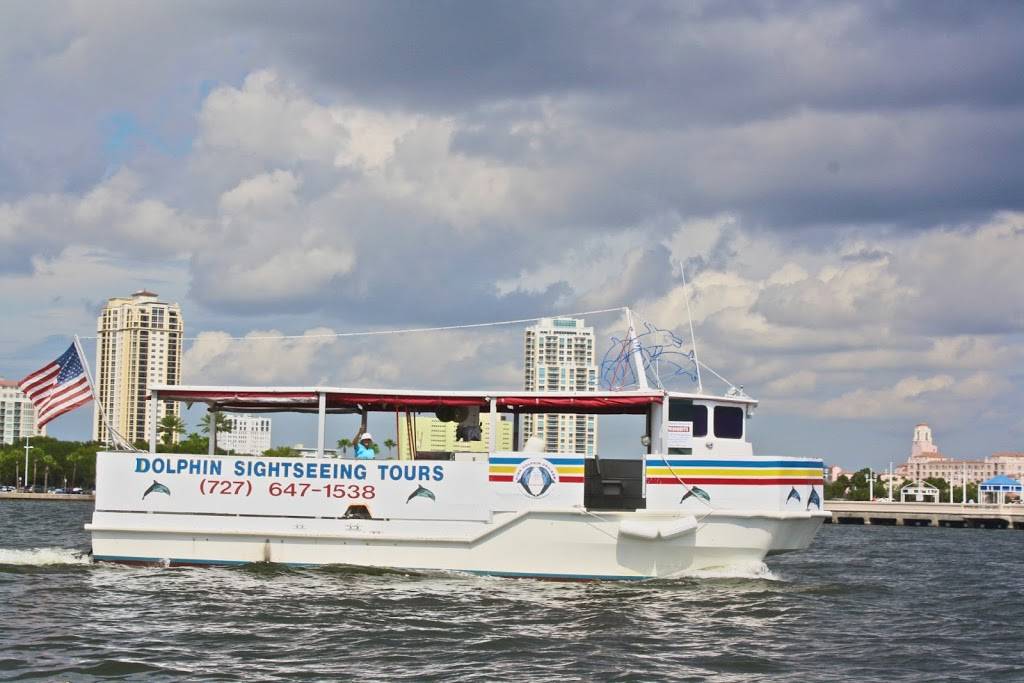 Pier Dolphin Cruises | 400 2nd Ave NE, St. Petersburg, FL 33701, USA | Phone: (727) 647-1538