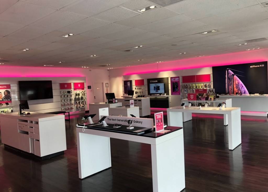 T-Mobile | 11133 Washington Blvd, Whittier, CA 90606, USA | Phone: (562) 205-1400