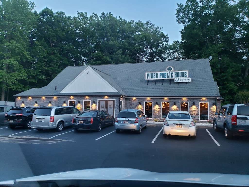 Pines Public House & Eatery | 11002 Nicholas Ln, Berlin, MD 21811, USA | Phone: (443) 513-4688