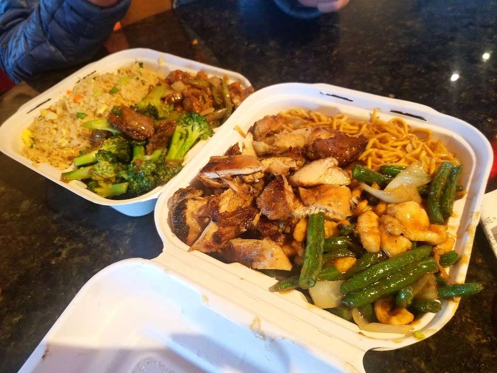 Panda Express | 8800 Hampton Mall Dr N, Walker Mill, MD 20743, USA | Phone: (301) 333-1791