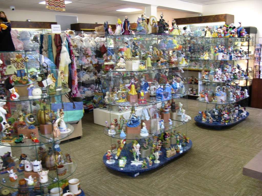 Fitzulas Gift Shop | 140 Windermere Ave, Greenwood Lake, NY 10925, USA | Phone: (845) 595-1550