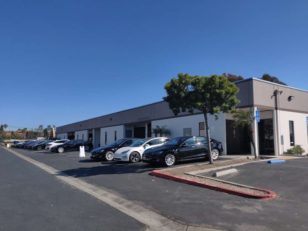 Tesla Kearny Mesa Service/Delivery Hub | 5600 Kearny Mesa Rd, San Diego, CA 92111, USA | Phone: (858) 285-3905