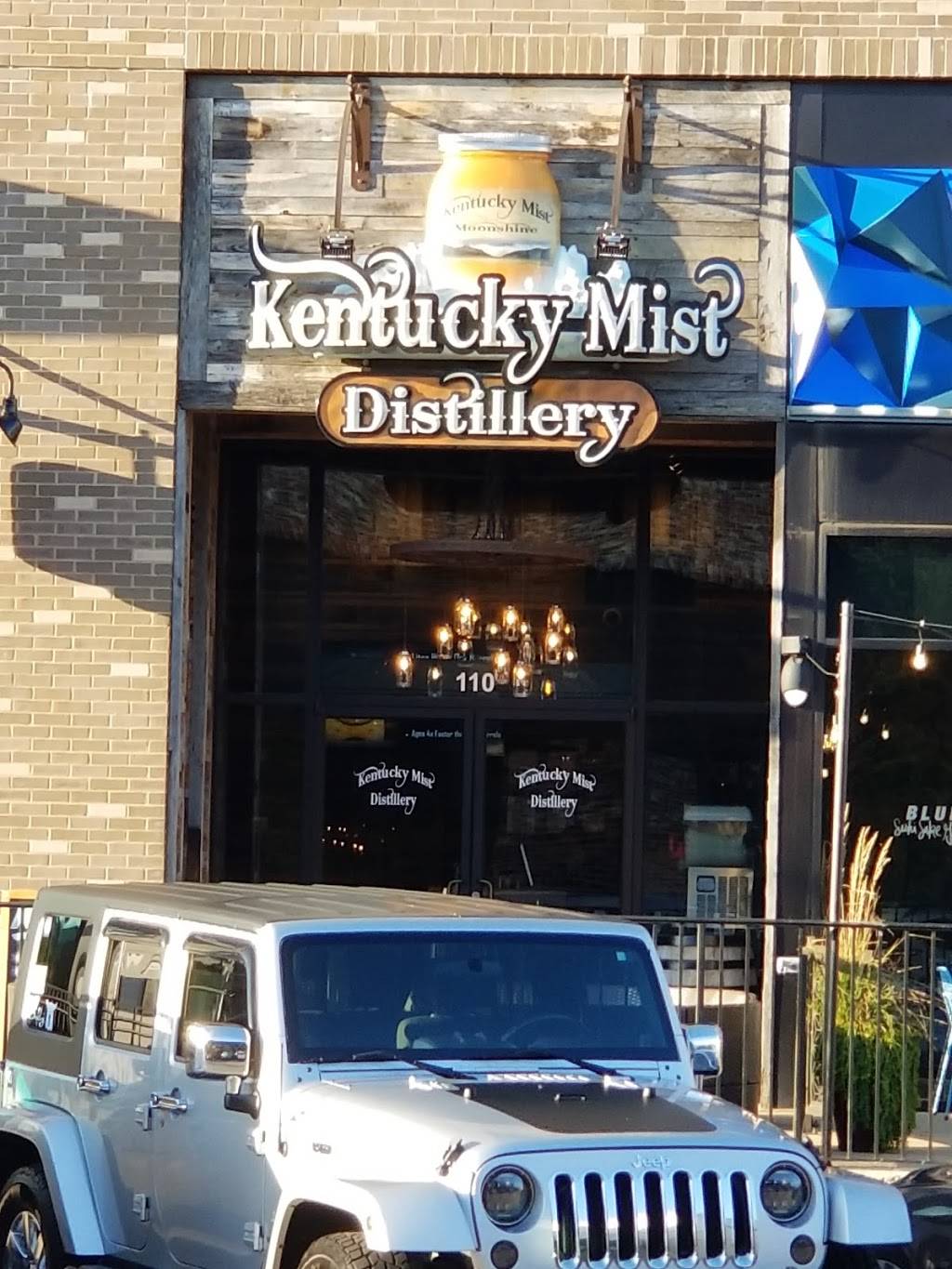 Kentucky Mist Distillery | Larue, Lexington, KY 40517, USA | Phone: (859) 368-8886