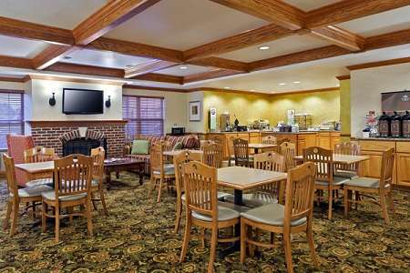 Country Inn & Suites by Radisson, Sycamore, IL | 1450 S Peace Rd, Sycamore, IL 60178 | Phone: (815) 895-8686