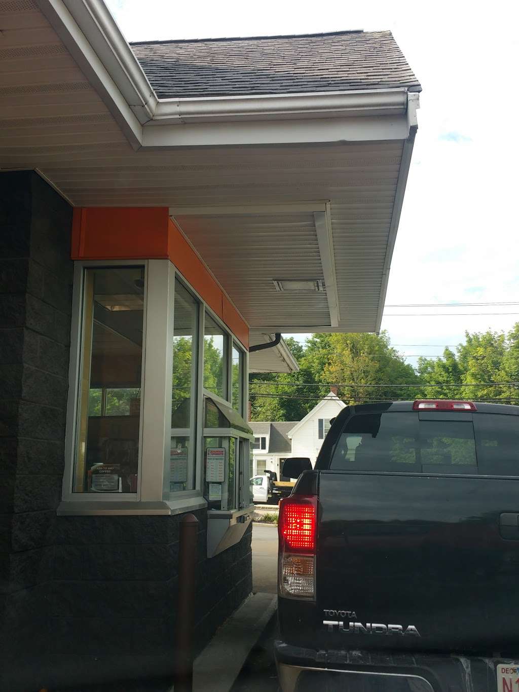 Dunkin | 30 Union St, Holbrook, MA 02343 | Phone: (781) 767-4852