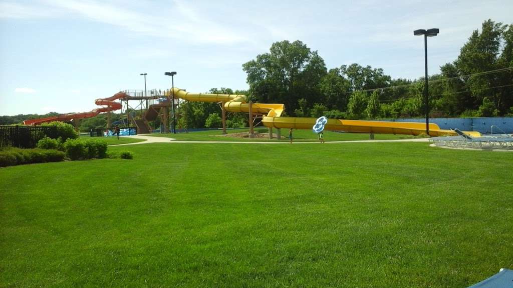 Otter Cove Aquatic Park | 3615 Campton Hills Dr, St. Charles, IL 60175 | Phone: (630) 513-4377