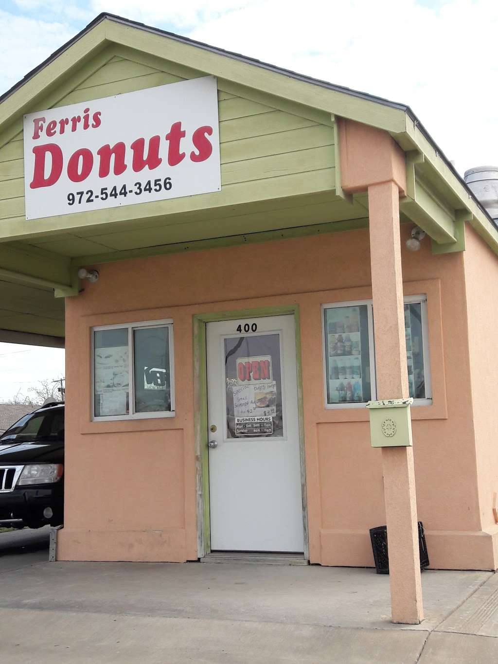 Ferris Donuts | 400 S Central St, Ferris, TX 75125, USA | Phone: (972) 544-3456