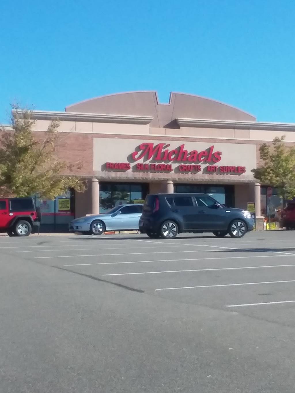 Michaels | 9565 E County Line Rd, Englewood, CO 80112, USA | Phone: (303) 708-1411