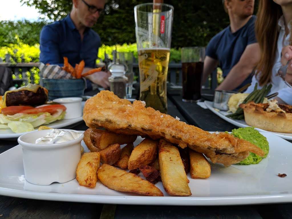 The Dukes Head | Laindon Common Rd, Little Burstead, Billericay CM12 9TA, UK | Phone: 01277 651333