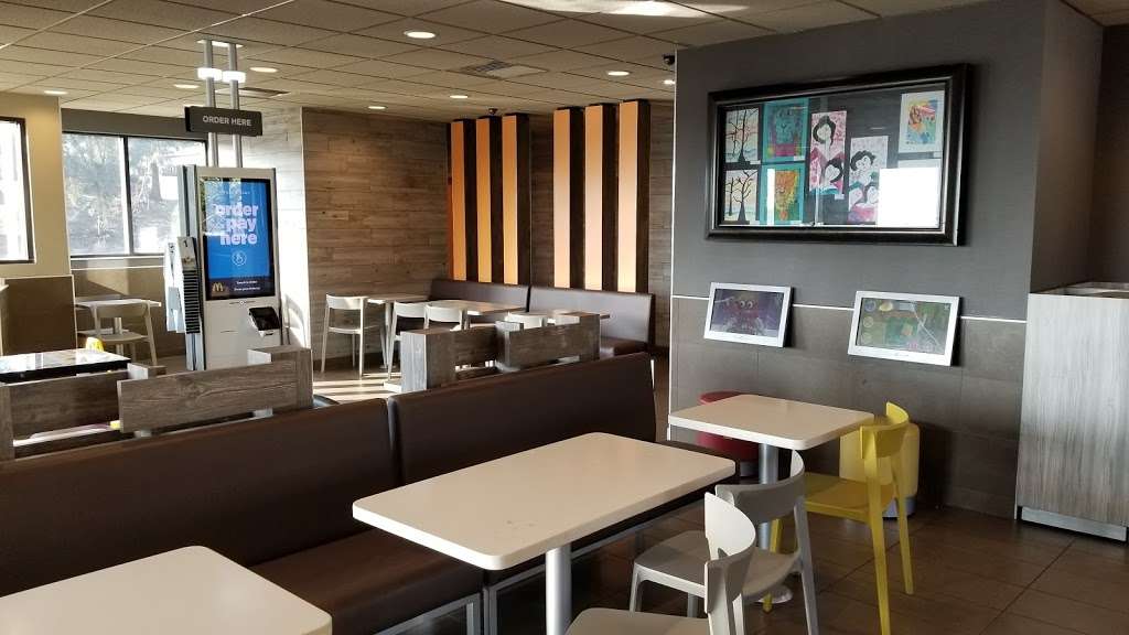 McDonalds | 6925 Paradise Valley Rd, San Diego, CA 92139, USA | Phone: (619) 479-2132