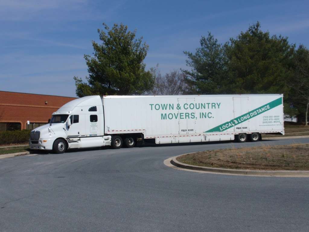 Town & Country Movers, Inc. | 7650 Rickenbacker Dr, Gaithersburg, MD 20879, USA | Phone: (800) 683-6683