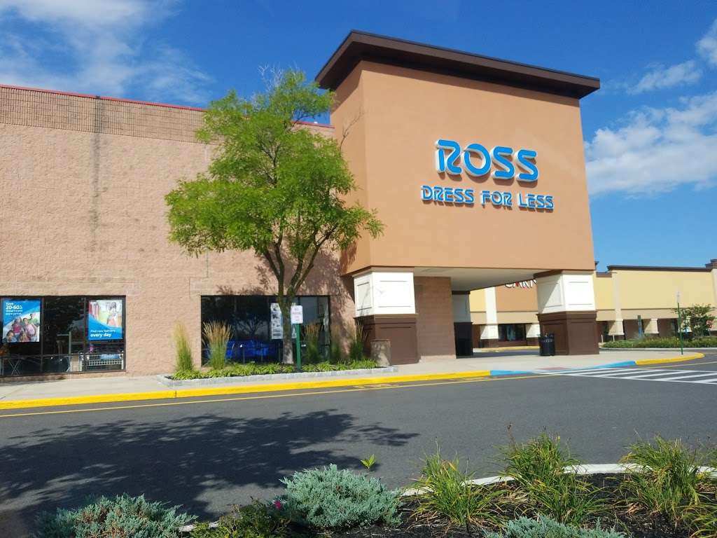 ROSS DRESS FOR LESS - 11 Photos & 10 Reviews - 1500 Almonesson Rd