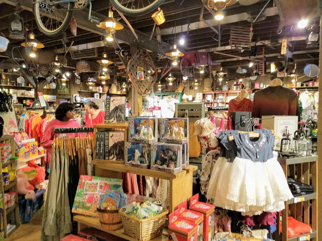 Cracker Barrel Old Country Store | 5200 Southpoint Pkwy, Fredericksburg, VA 22407 | Phone: (540) 891-7622