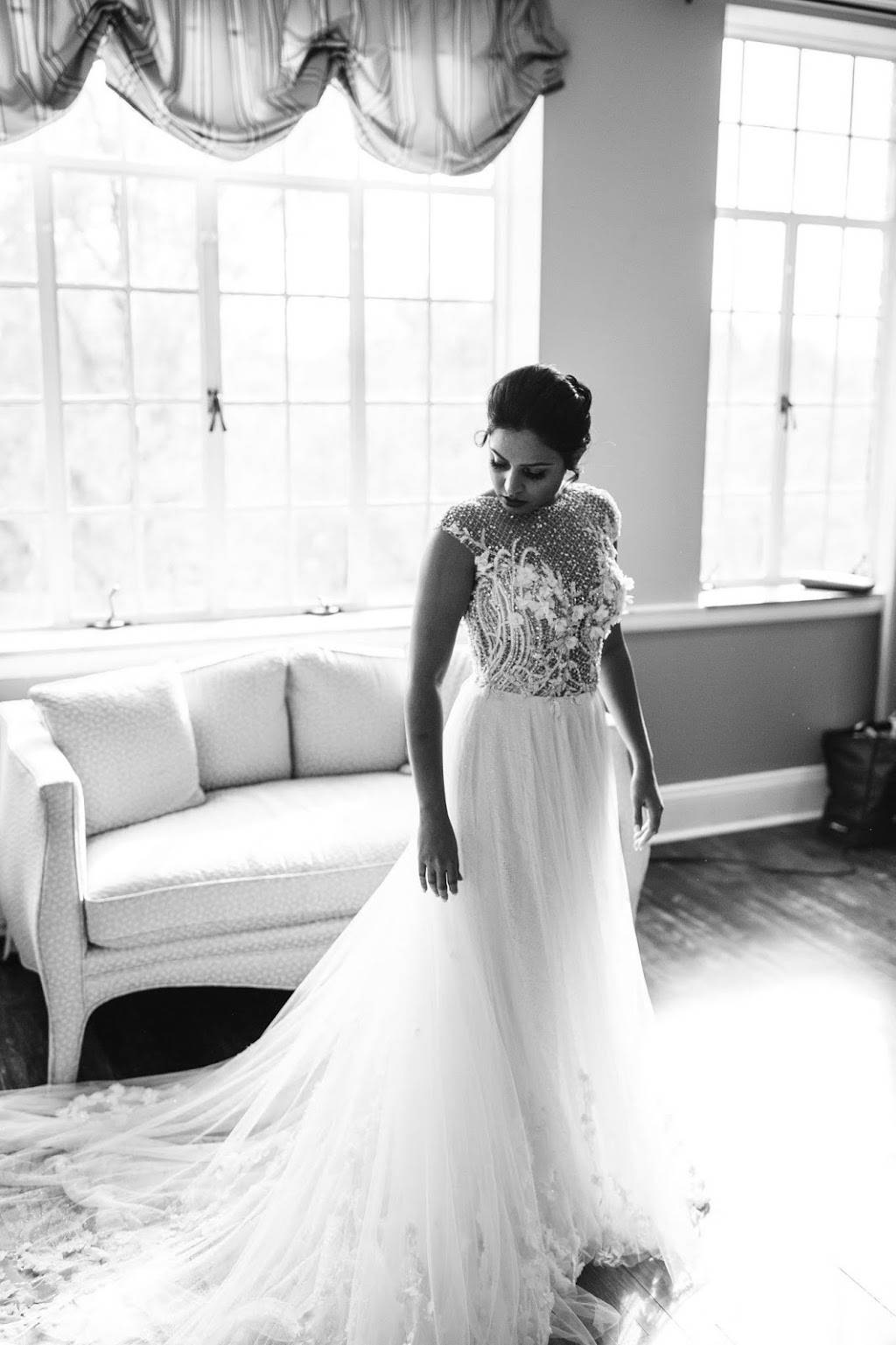 Bridal Beginning | 450 Cochran Rd, Pittsburgh, PA 15228, USA | Phone: (412) 343-6677