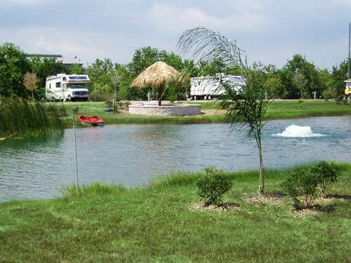 Bass & Bay RV Park | 2231 E Bay Shore Dr, San Leon, TX 77539 | Phone: (281) 339-1188