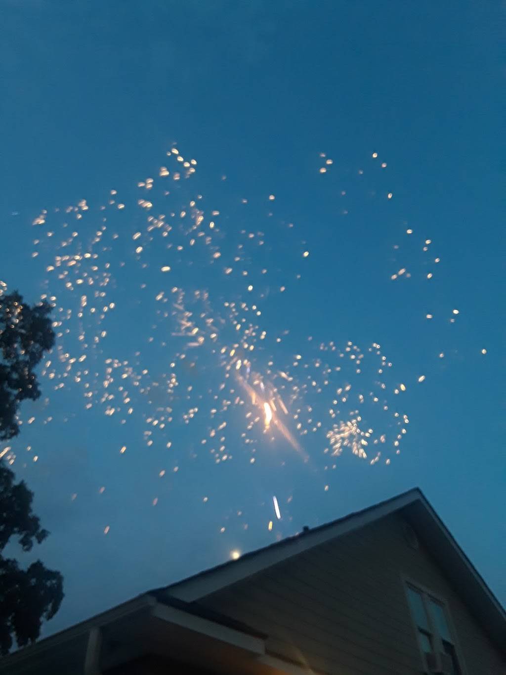 Breezeway Inn | 3600 Wilkinson Blvd, Charlotte, NC 28208, USA | Phone: (704) 502-1312