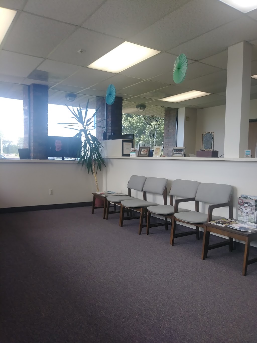 Parkway Chiropractic Center | 36880 Groesbeck Hwy, Clinton Twp, MI 48035 | Phone: (586) 791-1800