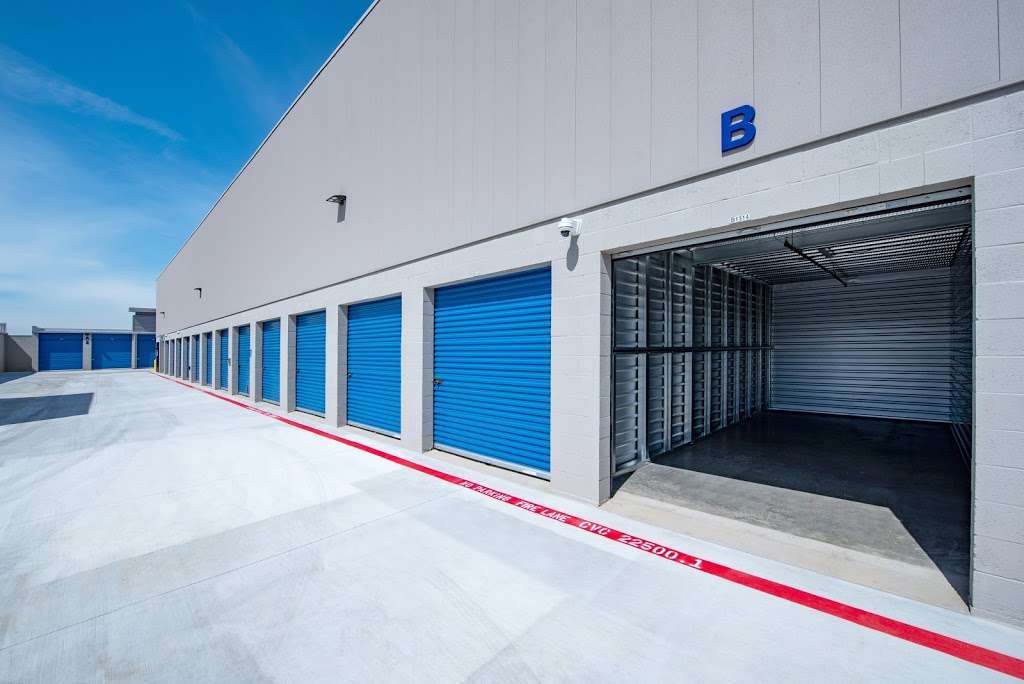 Silverhawk Self Storage | 30470 Commerce Ct, Murrieta, CA 92563, USA | Phone: (951) 216-3475