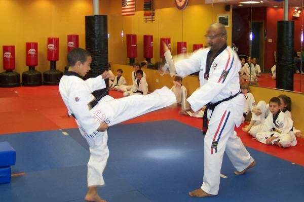 Als Black Belt Club - ABBC Taekwondo | 704 Oak Creek Dr, Lombard, IL 60148, USA | Phone: (630) 678-0750