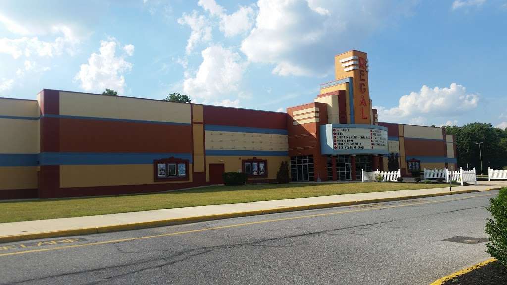 Regal Cinemas Cross Keys 12 | 151 American Blvd, Turnersville, NJ 08012, USA | Phone: (844) 462-7342