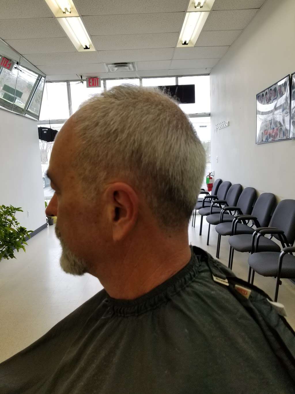 Courthouse barber | 10705 Courthouse Rd ste 114, Fredericksburg, VA 22407 | Phone: (540) 693-4543