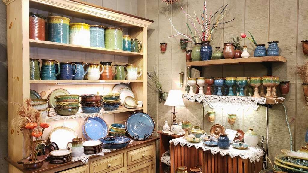 Garnett Pottery | 3575 W Newport Rd, Intercourse, PA 17534, USA | Phone: (717) 768-7199