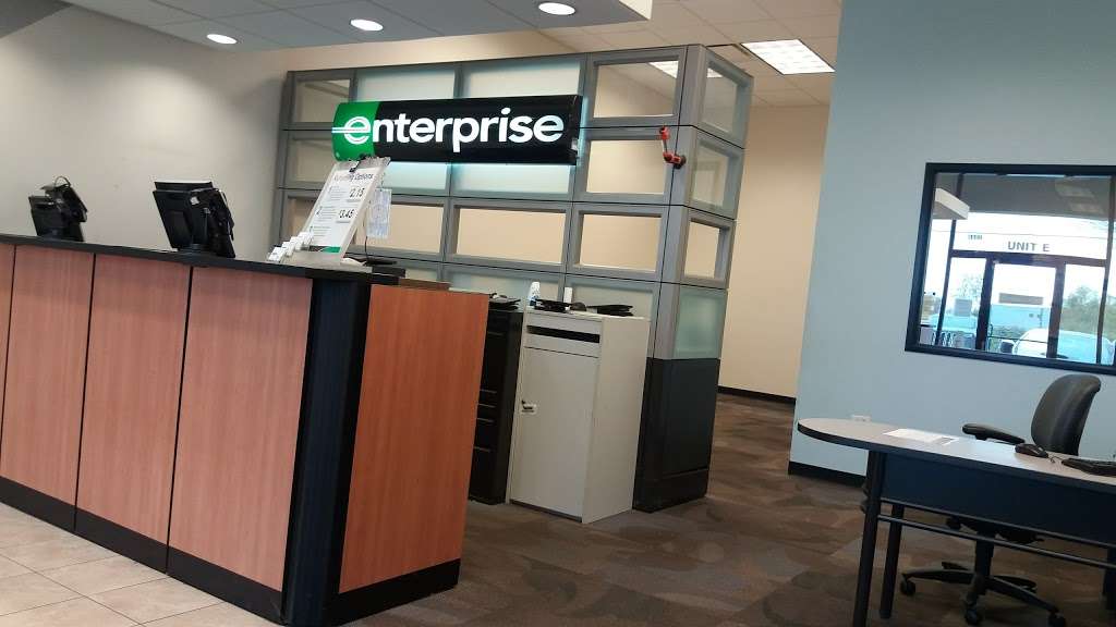 Enterprise Rent-A-Car | 400 S Randall Rd Ste E, Elgin, IL 60123, USA | Phone: (847) 488-9990
