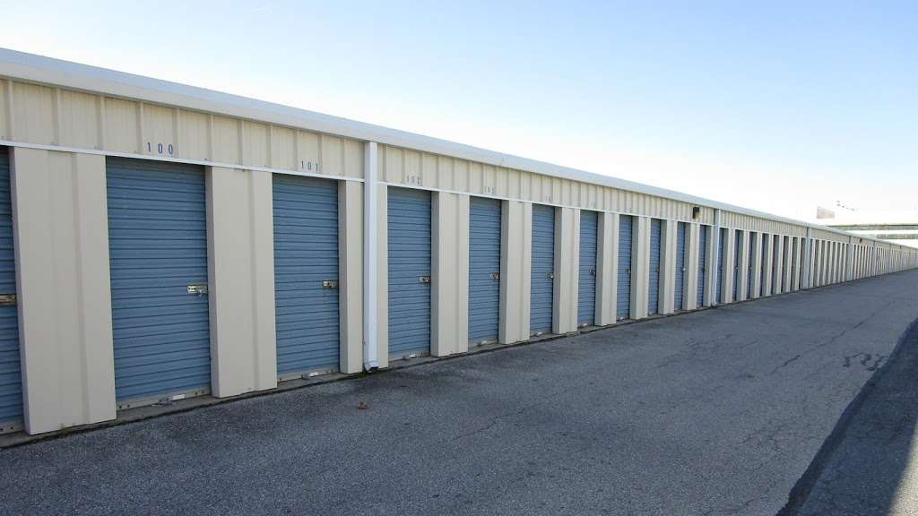 Chesapeake Mini Storage | 3000 Eastern Blvd, Baltimore, MD 21220 | Phone: (410) 921-1036