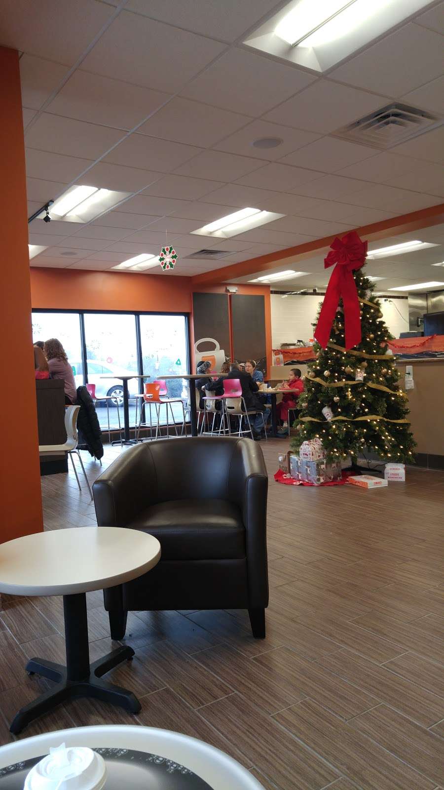 Dunkin | 1039 Baltimore St, Hanover, PA 17331 | Phone: (717) 633-1450