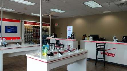 Verizon Authorized Retailer, TCC | 660 Woodbury Glassboro Rd Ste C-1, Sewell, NJ 08080, USA | Phone: (856) 468-0330