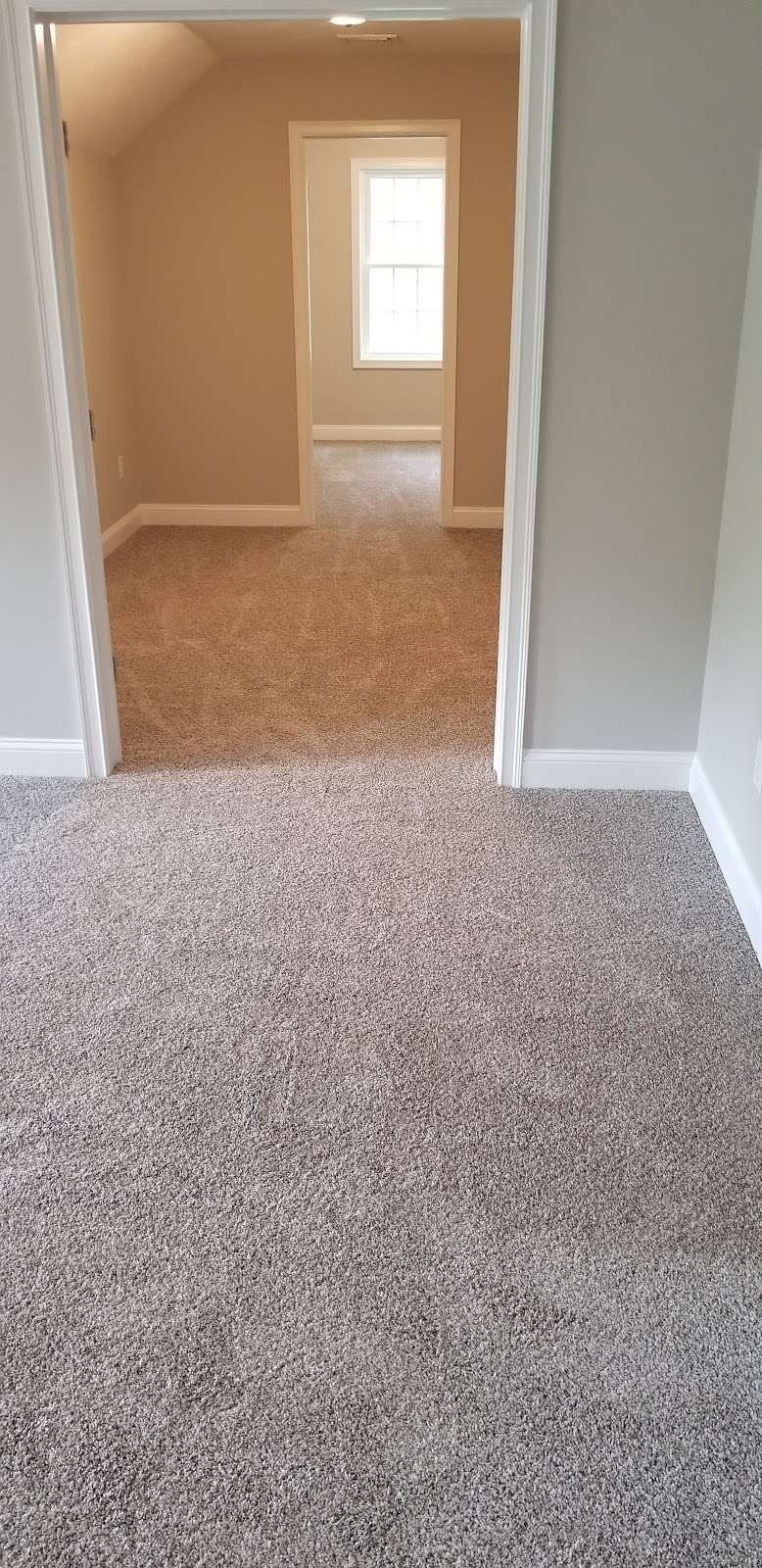 Carpet Lover Plus Inc | 640 Douglas St, Uxbridge, MA 01569, USA | Phone: (508) 278-5657