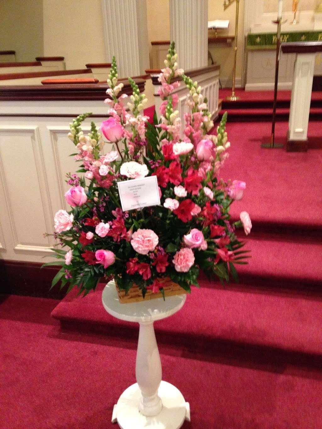 1-800-Flowers Frederick Florist | 8218, 1816 Rosemont Ave, Frederick, MD 21702 | Phone: (301) 695-5555