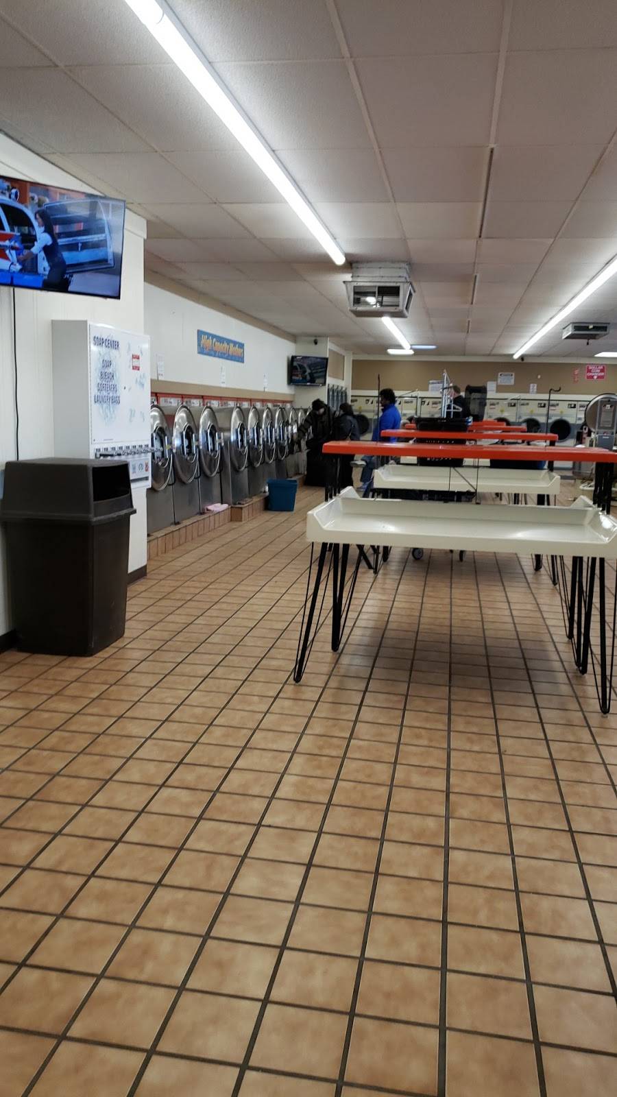 Supersuds Laundromat | 3509 W Alexis Rd, Toledo, OH 43623, USA | Phone: (419) 473-8588