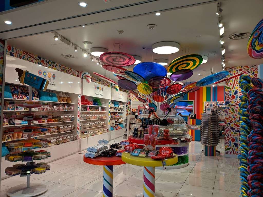 Dylans Candy Bar | 7800 Airport Blvd, Houston, TX 77061, USA | Phone: (832) 589-1268