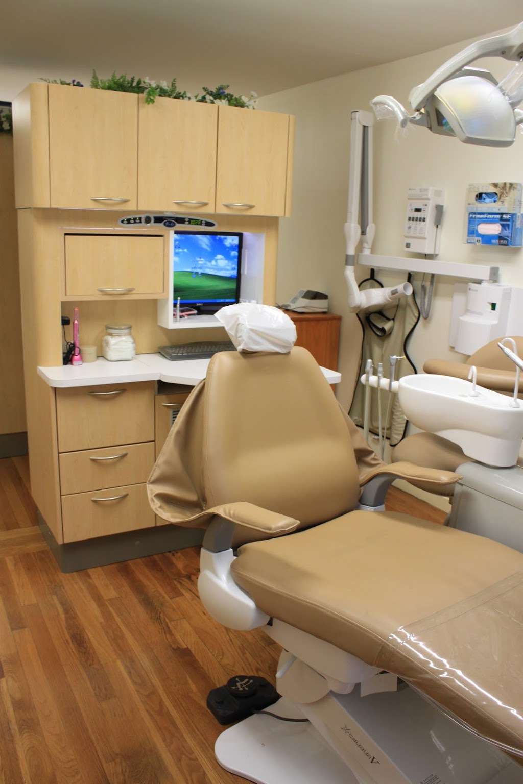 Parker River Dental, Robin Davies DMD | 3 Kent Way, Byfield, MA 01922, USA | Phone: (978) 255-1891