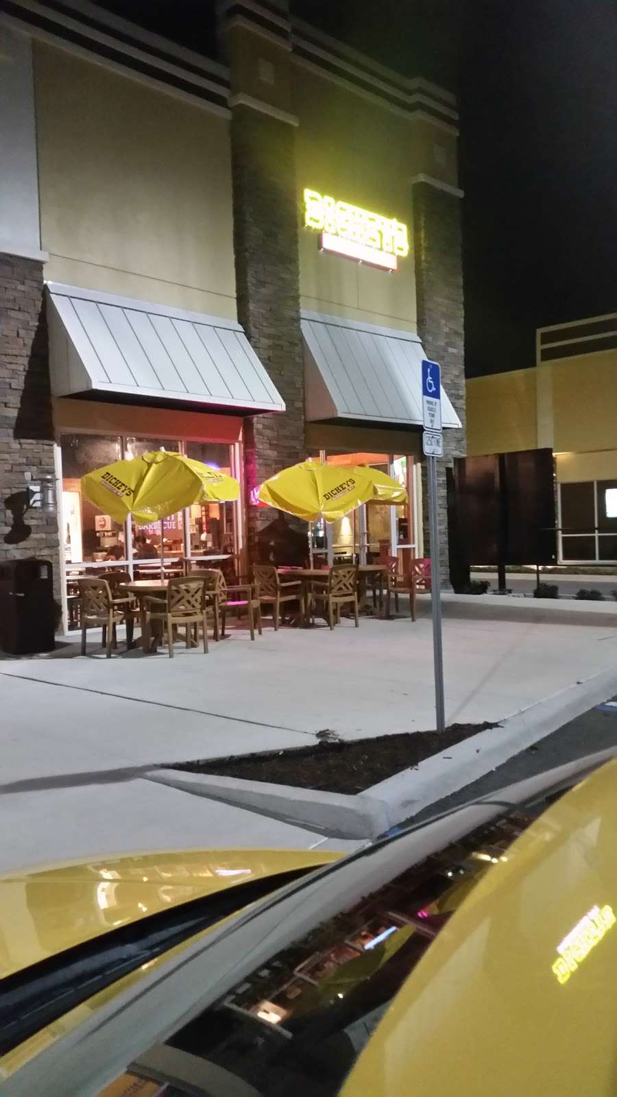 Dickeys Barbecue Pit | 9368 Narcoossee Rd, Orlando, FL 32827, USA | Phone: (407) 401-8285