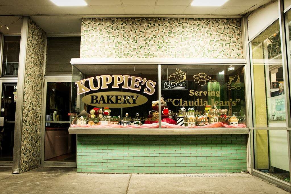 Kuppies Bakery | 42 S Villa Ave, Villa Park, IL 60181 | Phone: (630) 832-0929