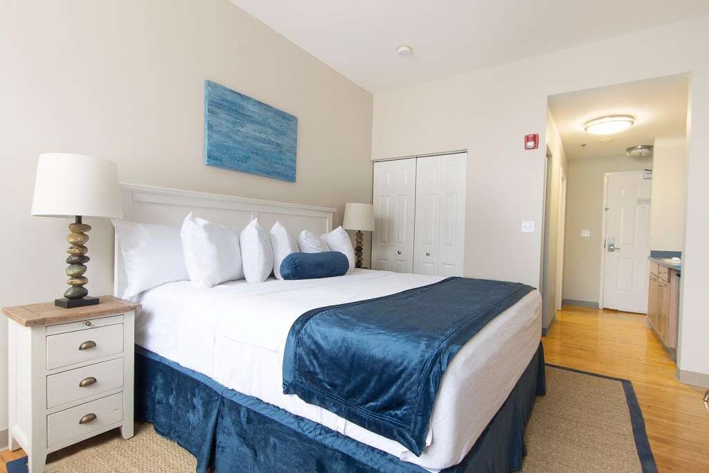 Winthrop Beach Inn and Suites | 312 Shirley St, Winthrop, MA 02152, USA | Phone: (617) 539-3120