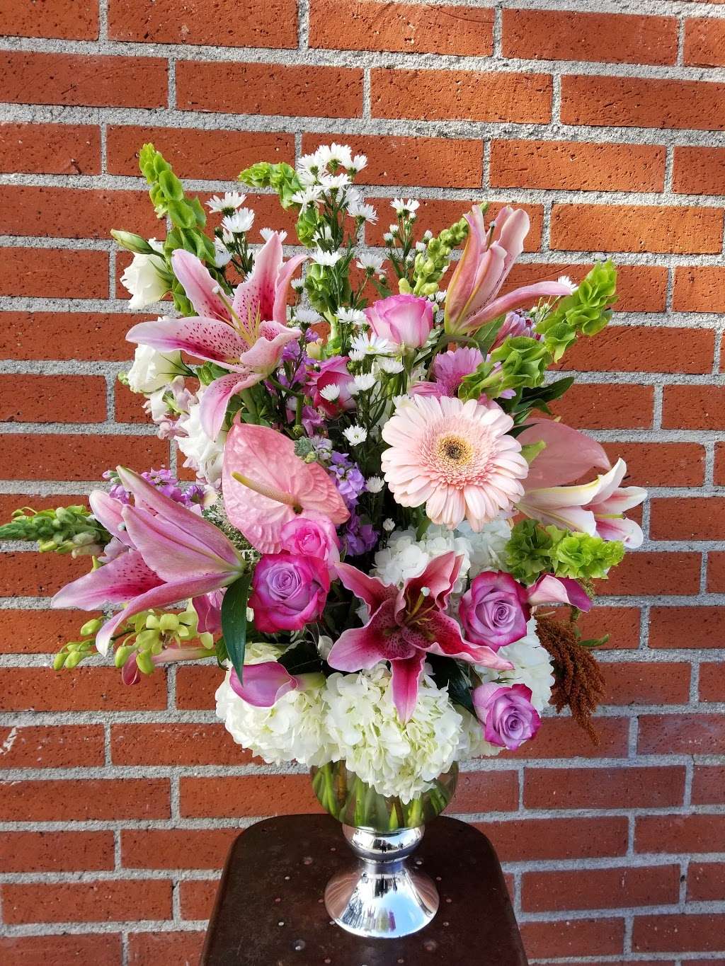 Inglewood Park Flower Shop | 3803 W Manchester Blvd, Inglewood, CA 90305, USA | Phone: (310) 412-3366