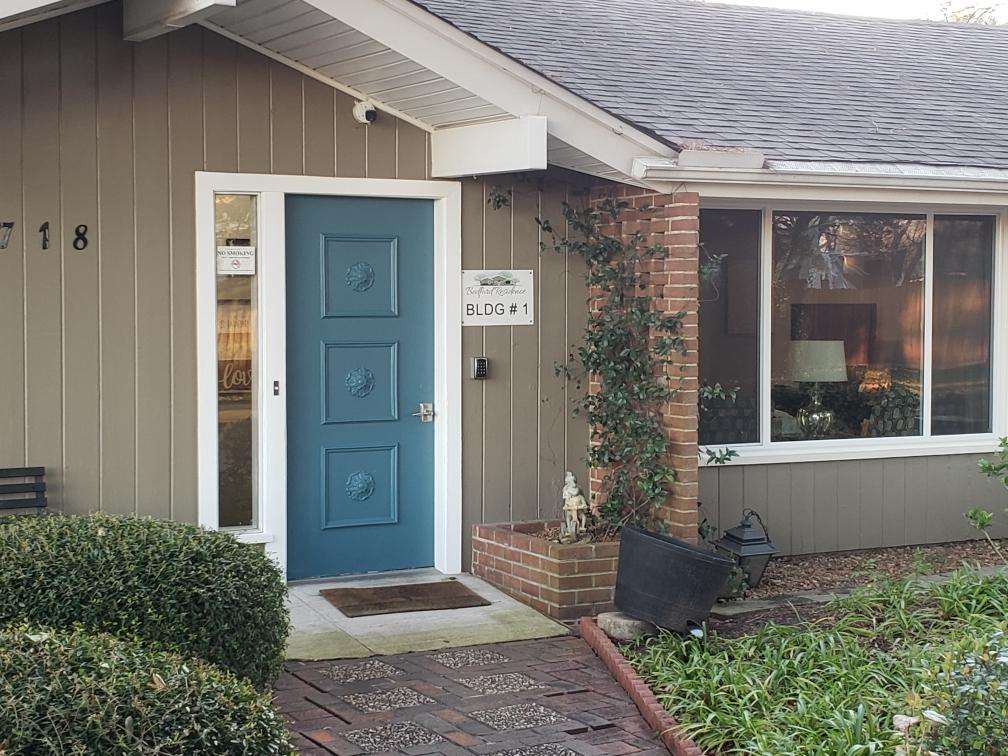 Bedford Residence Assisted Living | 11718 Bedford St, Houston, TX 77031, USA | Phone: (281) 498-3301