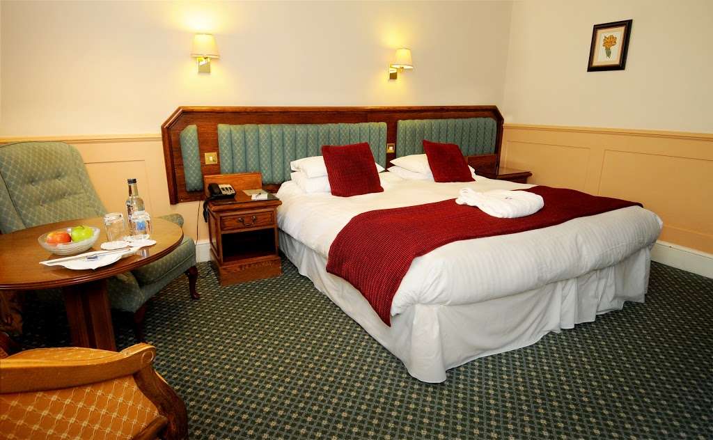Marygreen Manor Hotel | 4NR,, 128-130 London Rd, Brentwood CM14 4NR, UK | Phone: 01277 225252