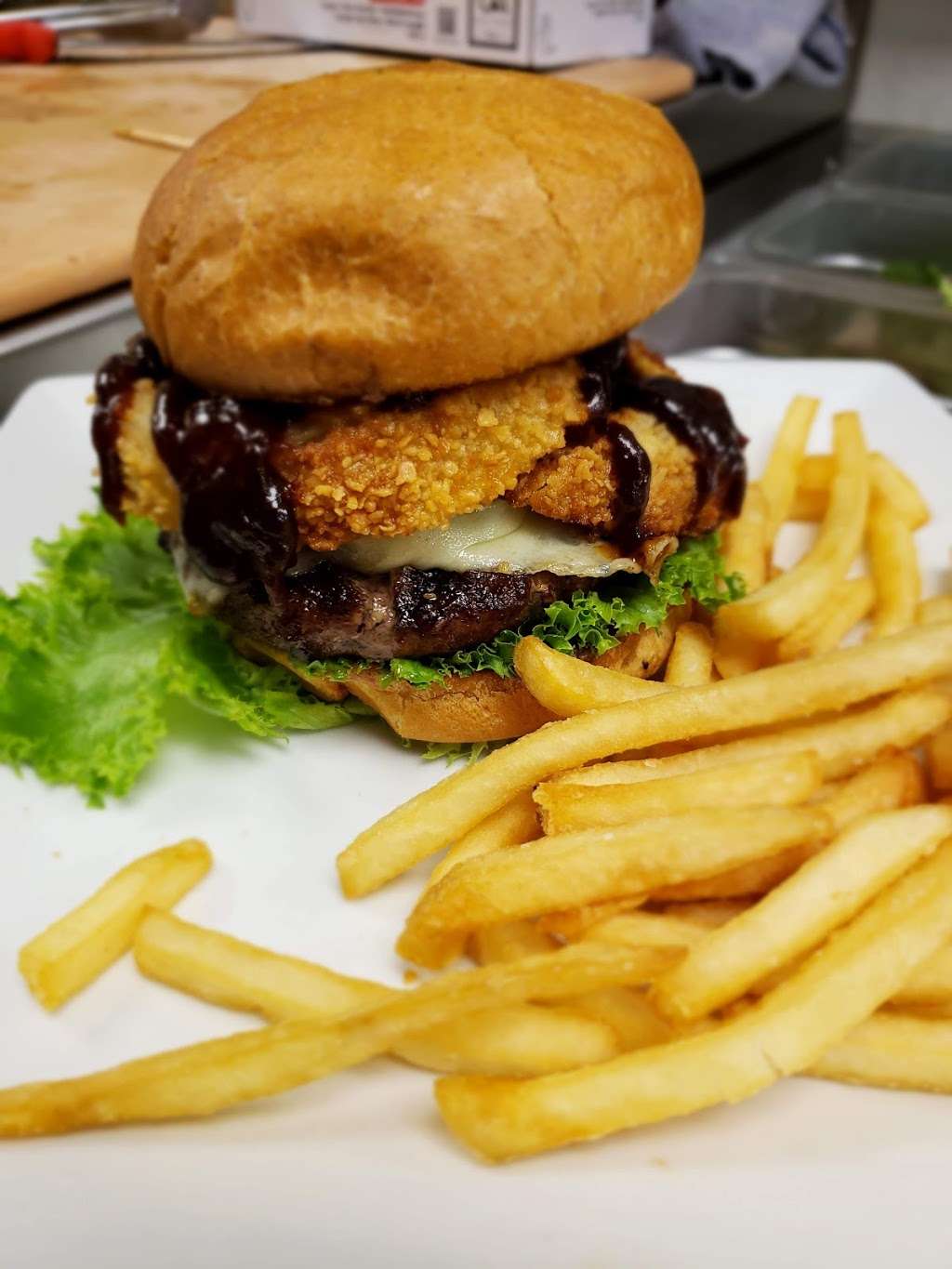 Mason Jar Brews and Burgers | 941 N 74 Dr, Kansas City, KS 66112, USA | Phone: (913) 242-8165