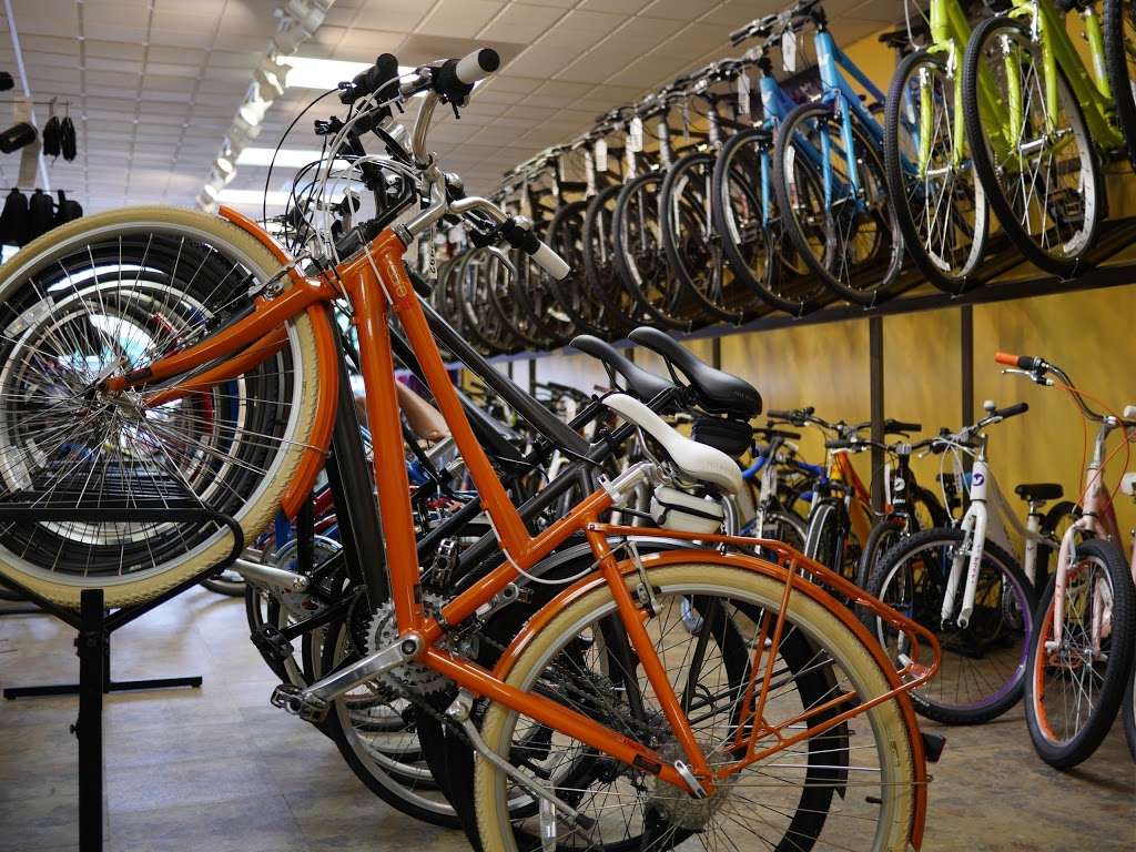 Green Bay Cycles | 999 Green Bay Rd #1, Winnetka, IL 60093, USA | Phone: (847) 446-7433